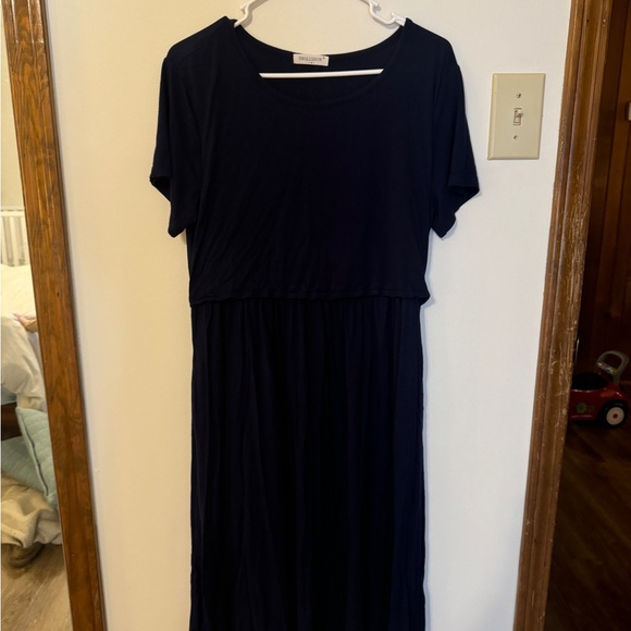 Medium Nursing/Breastfeeding Mama Bundle 3 Dresses, Cover, Robe & Nightgown Lot - Picture 8 of 16